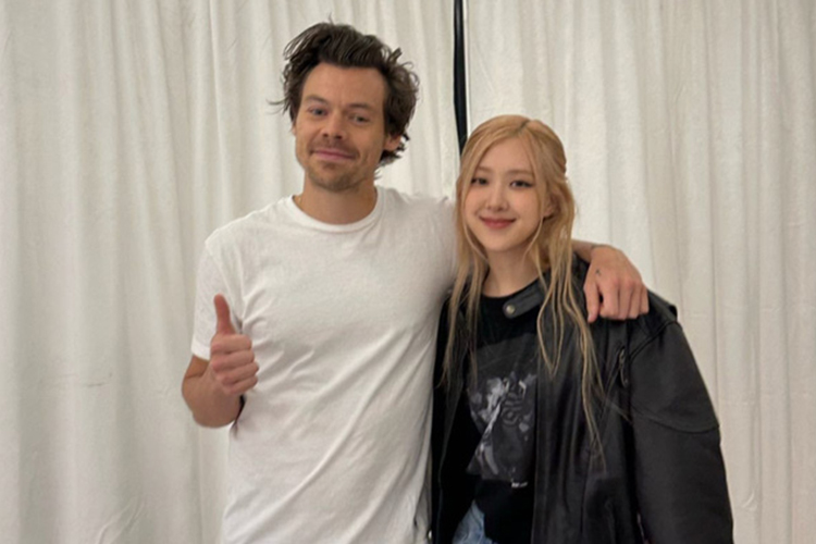 Rose and Jennie Attend Harry Styles' 'Love On Tour' Concert in South Korea