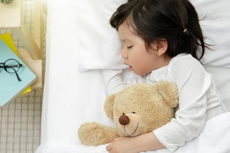 Tips for Children to Sleep Better and Optimize Growth (Illustration copyrighthsutterstock)
